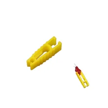 

Convenient Plastics Car Fuse Clip Use For Autos Insert fuse Small Mideum S M Size