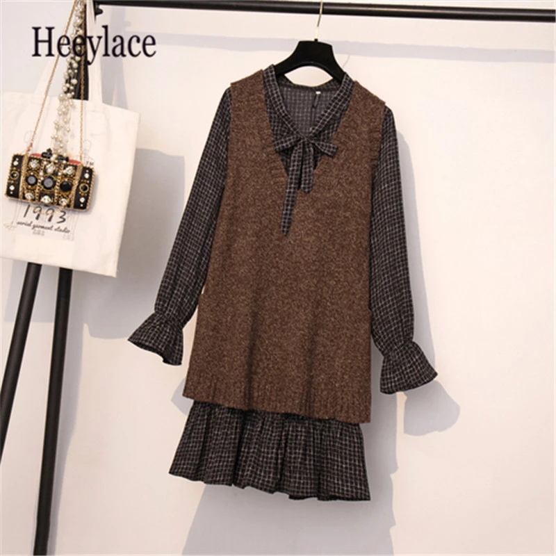 

Plus Size Two Piece Set Dress Women Autumn 2019 Loose Retro Knitted Vest Suit Set Big Size Office Lady Clothes Casual Dress 4XL
