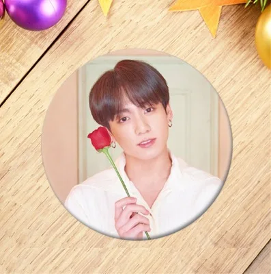 2 шт Kpop Bangtan мальчики альбом брошь, значок на булавке аксессуары для одежды шляпа украшение для рюкзака брошь на заказ булавки - Окраска металла: 328