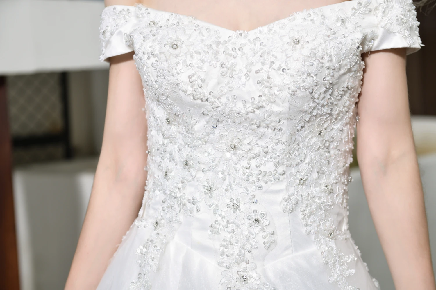 Vivian's Bridal Новая мода свадебное платье роскошное Бисероплетение Блестки Кристалл Кружева Аппликации Часовня Поезд пушистое свадебное платье