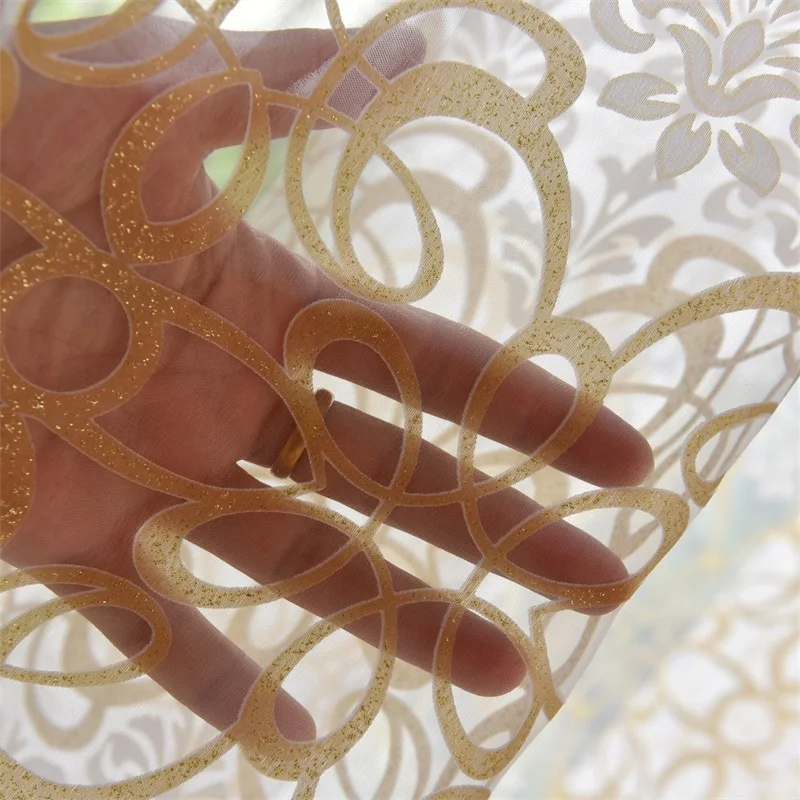 8413031304_1870114103