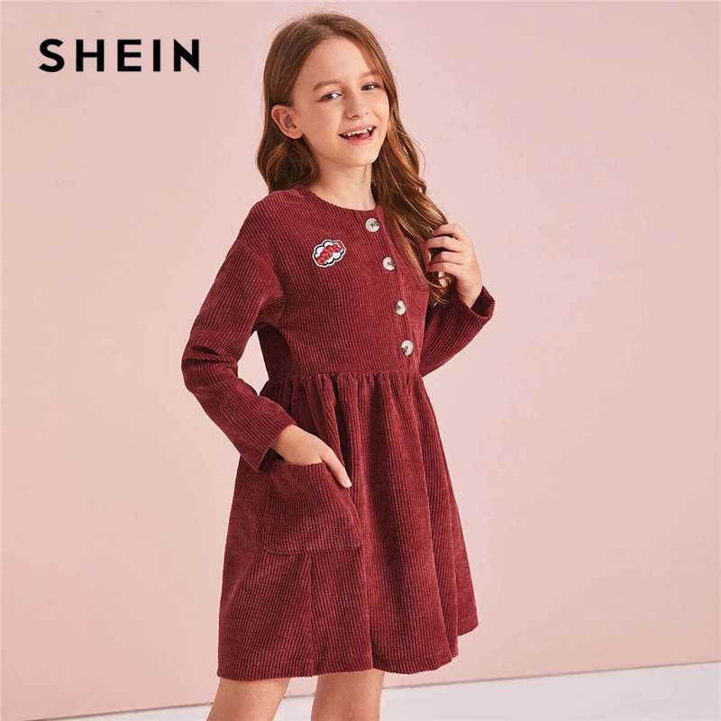 SHEIN Kiddie/бордовое расклешенное вельветовое платье с заплатками на пуговицах спереди; детские осенние мини-платья трапециевидной формы с высокой талией, длинными рукавами и карманами