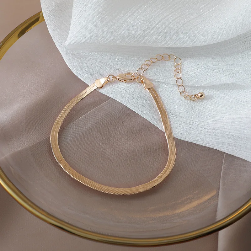 

Simple Geometry Long Snake Bone Chain Bracelet Charm Women's Bracelet Summer Party Jewelry Best Friend Birthday Gift
