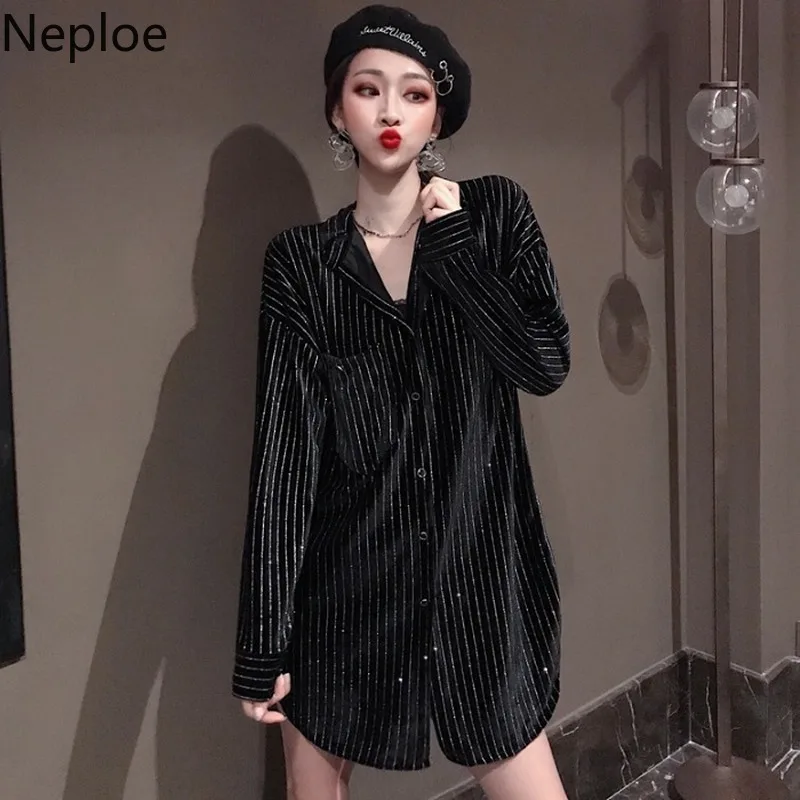 

Neploe Loose Retro Black Vertical Striped Velet Shirt Turn Down Collar Long Sleeve Patch Blouse Autumn Spring Loose Blusas 48021
