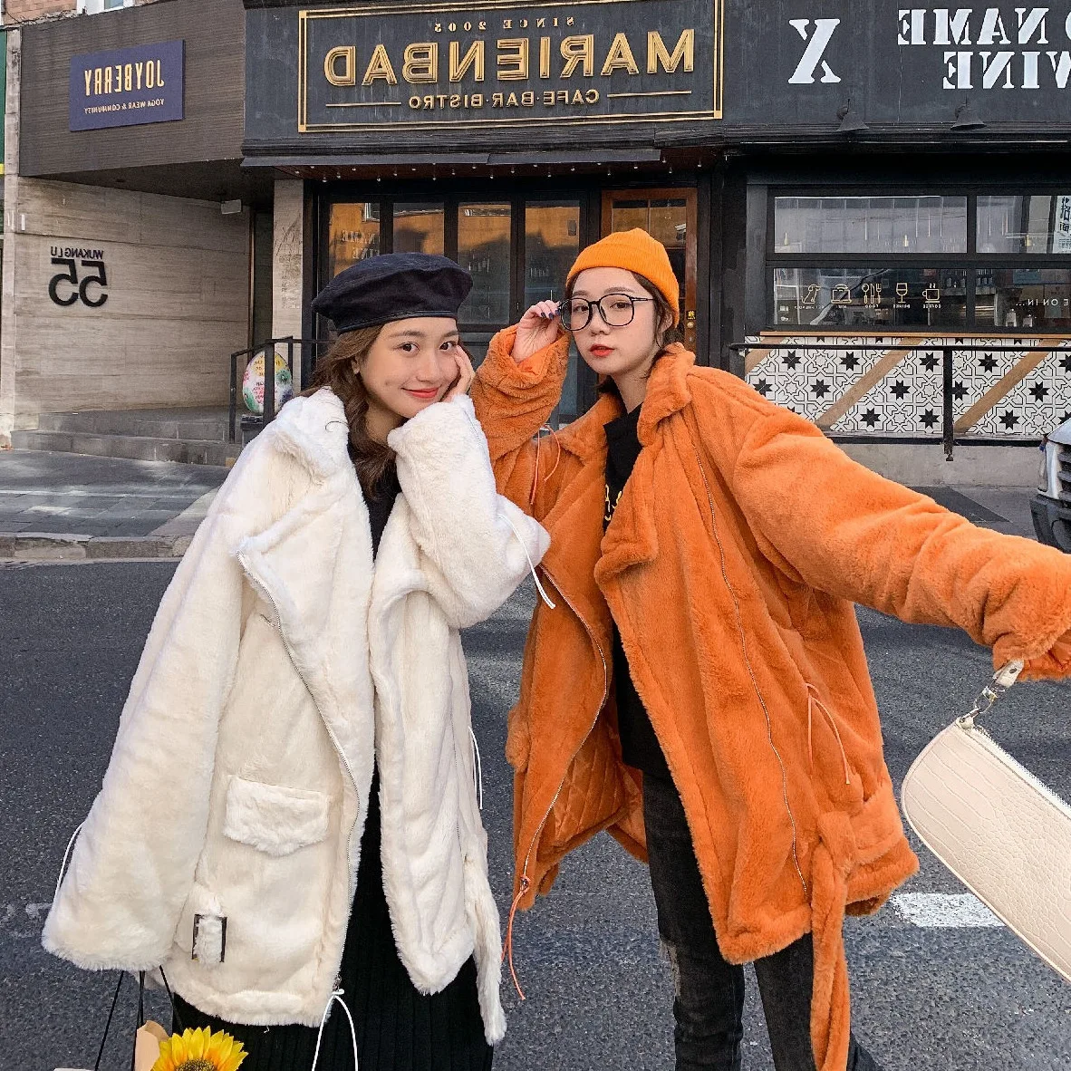 

Photo Shoot Oversize Ladies' Berber Fleece Off-white Mid-length Fold-down Collar Zipper Lace-up Imitation Fur Overcoat Cotton Co