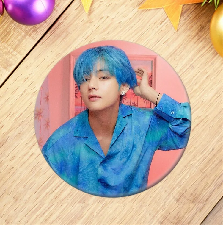 KPOP Bangtan мальчики персонализированные Брошь булавка Bangtan приспособление для бейджа для женщин мужчин ювелирные изделия одежда шляпа украшение для рюкзака - Окраска металла: Синий