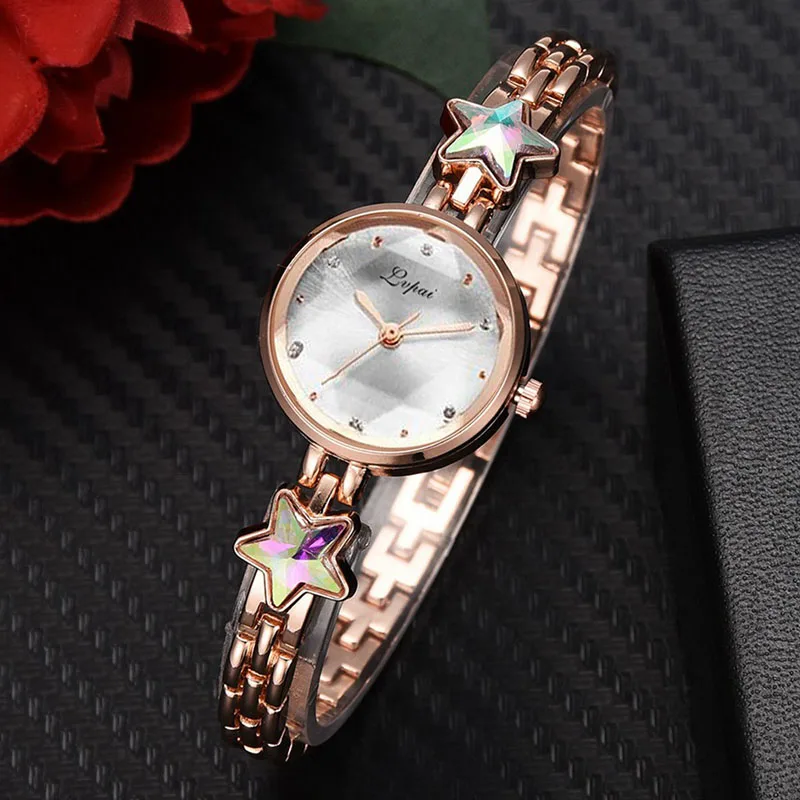 Niche fashion bracelet watch Creative diamond temperament simple small dial star water diamond British watch