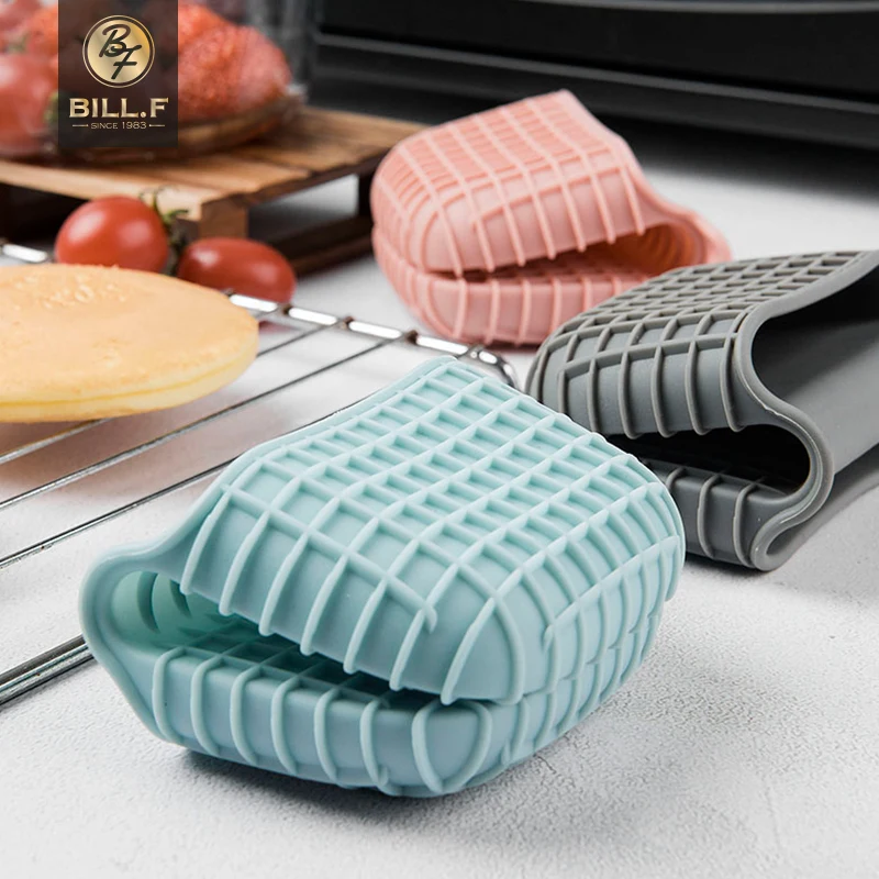 Special microwave oven baking tools for high temperature resistant and anti scalding oven of silicone insulated gloves