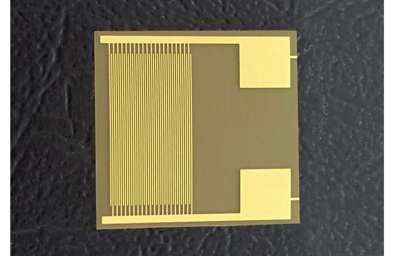 40μm flexible interdigital electrode sensor chip capacitor array thickness 13μm 