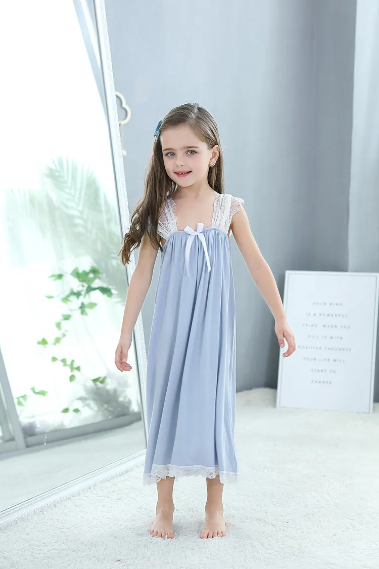 10768022494_1697752344