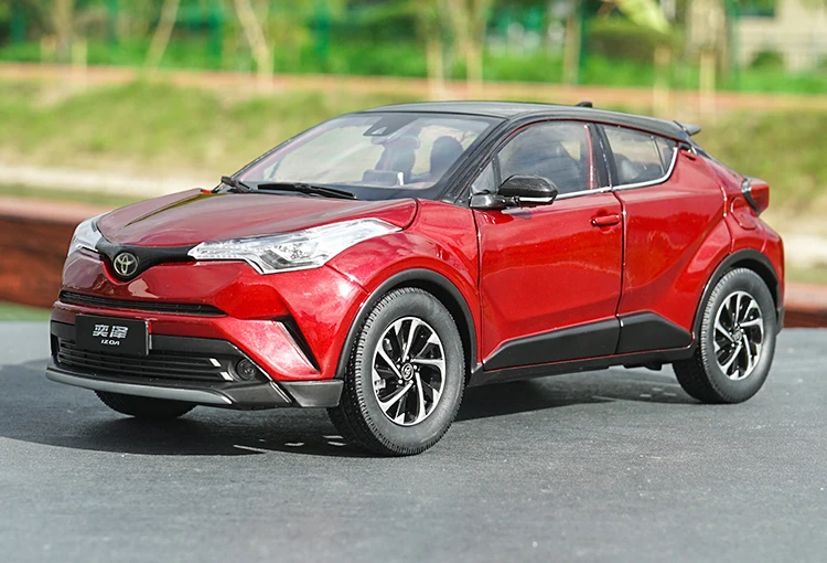 1:18 Toyota IZOA литая под давлением Модель автомобиля игрушки Металлическая Модель автомобиля оригинальная коробка