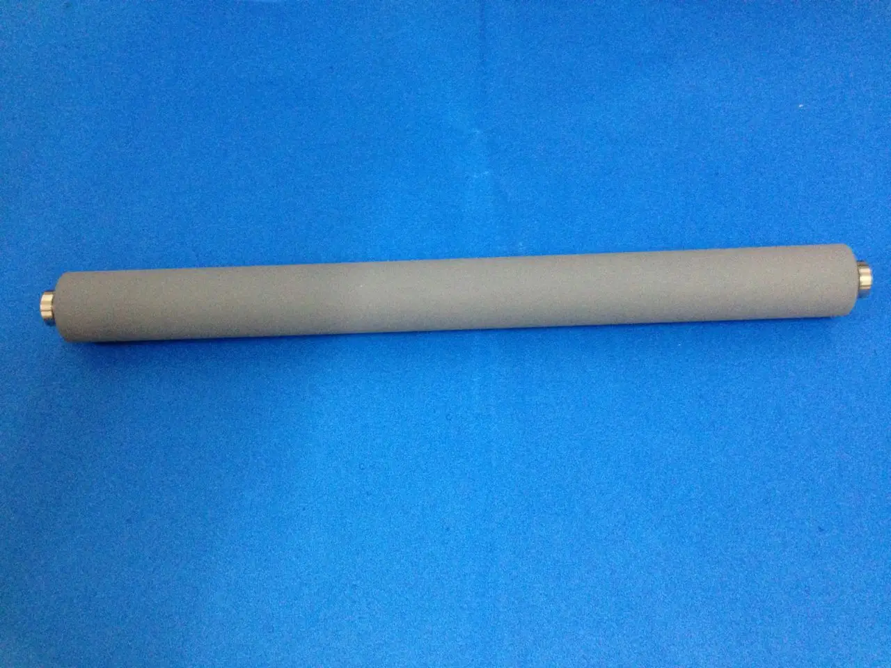 

New Duplicator Spare Parts PRESSURE ROLLER fit for EZ RZ A3 023-74068 FREE SHIPPING
