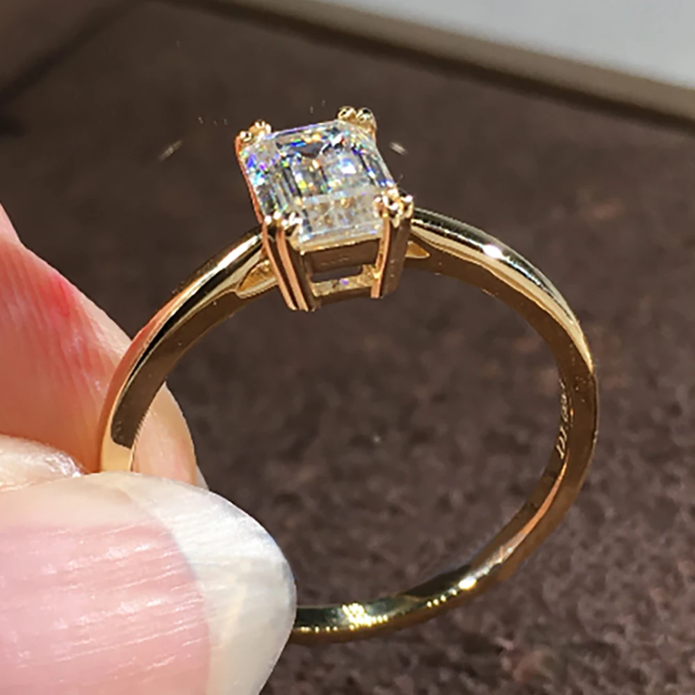 

Custom Solid 10K Au417 Yellow Gold Women Wedding Party Engagement Ring 1 2 3 4 5 Carat Emerald Rectangle Moissanite Diamond Ring