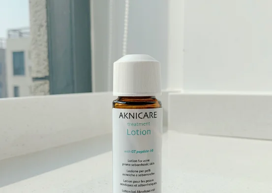 

Italian oligopeptide specializes in intensive anti-acne acne cream