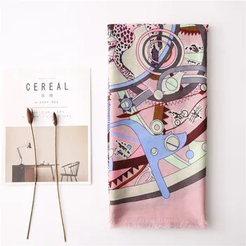 

2020 Ladies Fashion pink animal pattern Viscose Shawl Scarf Autumn Winter ethnic Pashmina Stole Bufandas Muslim Hijab Sjaal