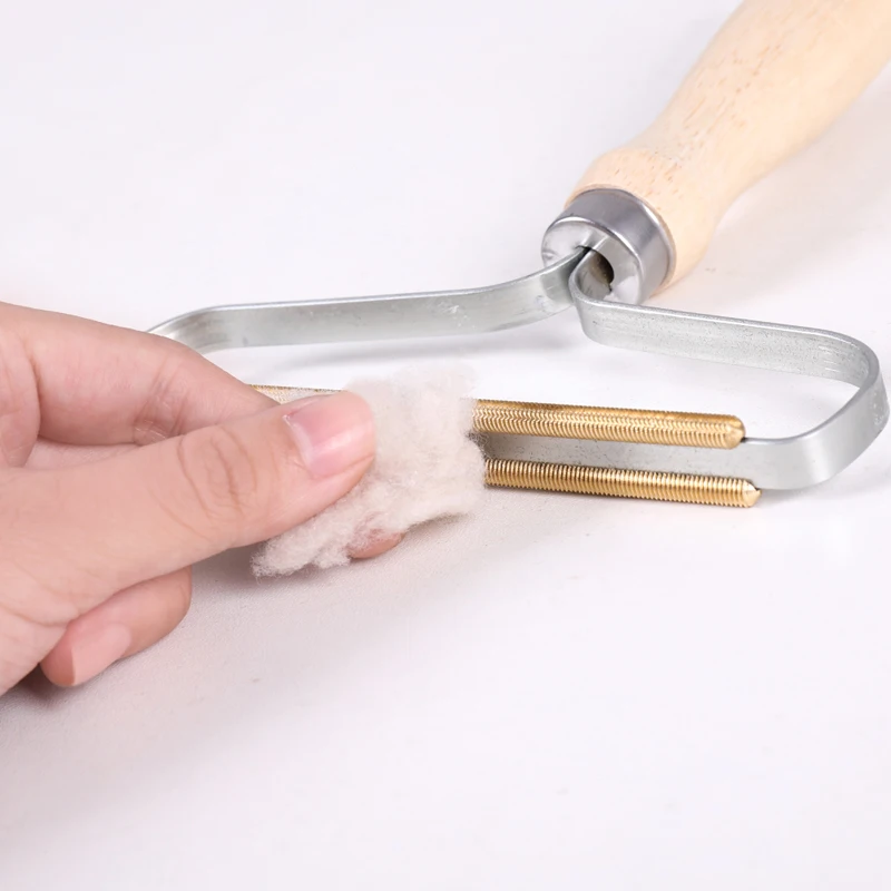 Manual Shaving Ball Clothing Trimmer Cashmere Coat Finishing Brush Remover Wood Color | Дом и сад