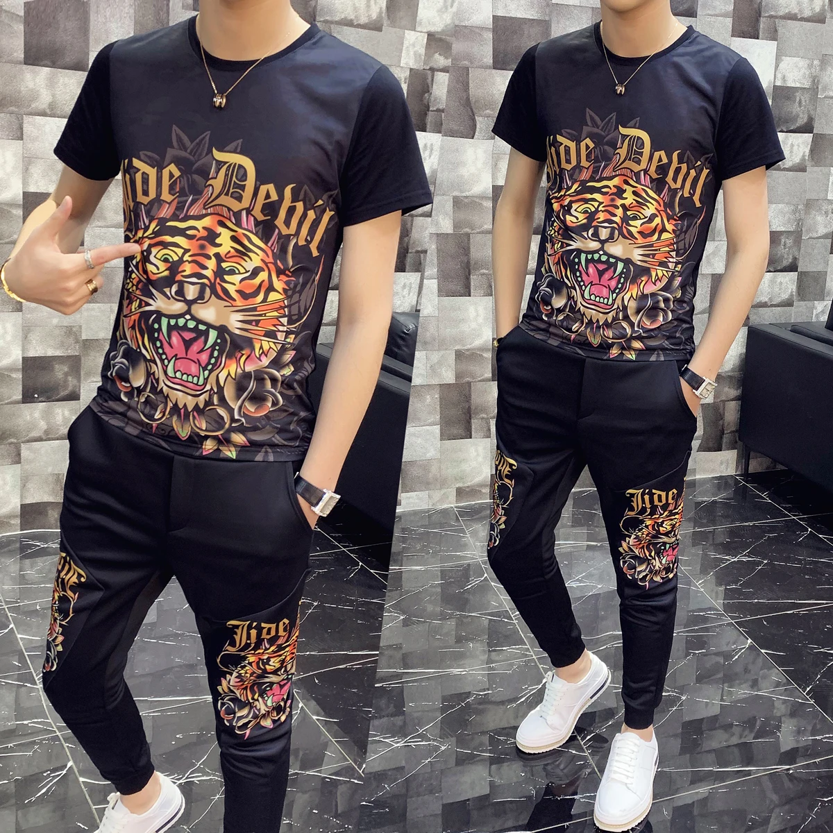 Hip Hop Print Two-piece Men Set Sports Tracksuits Men Tshirt Pants Casual New Streetwear 2020 Tracksuit Short Sleeve TShirt Hip Hop Print Two-piece Men Set Sports Tracksuits Men Tshirt Pants Casual New Streetwear 2020 Tracksuit Short Sleeve TShirt