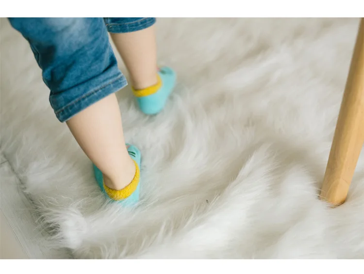 Хлопковые носки для маленьких мальчиков и девочек; Резиновые Нескользящие носки-тапочки; зимние осенние носки с рисунками животных для малышей; плотная теплая обувь