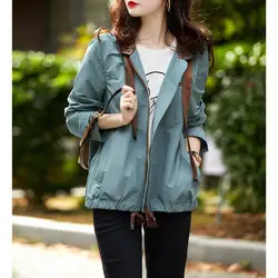 Women's 2021 spring and autumn new style temperament slim coat simple solid color age reducing hooded windbreaker coat Women's 2021 spring and autumn new style temperament slim coat simple solid color age reducing hooded windbreaker coat