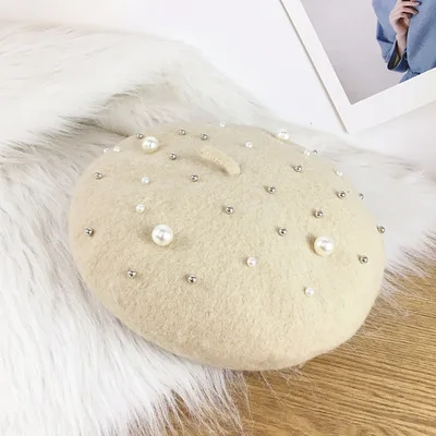 Beige Корейский Стильный берет, модная женская Повседневная шапка с заклепками и жемчугом, осенне-зимняя шерстяная универсальная однотонная ткань - Цвет: Beige