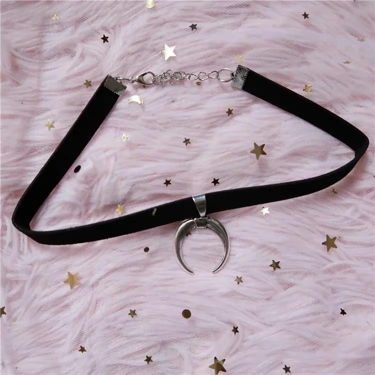HZ New Cool Designed Moon Velvet Pendant Chocker Metal Personality Sexy Chain Cool Necklace For Women Pub Jewelry Gifts