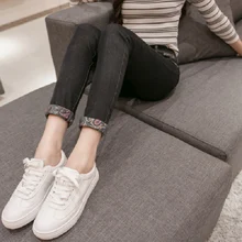 Новинка года; Осенние эластичные штаны для девочек-ковбочек; узкие брюки в Корейском стиле; модные женские джинсы с дырками