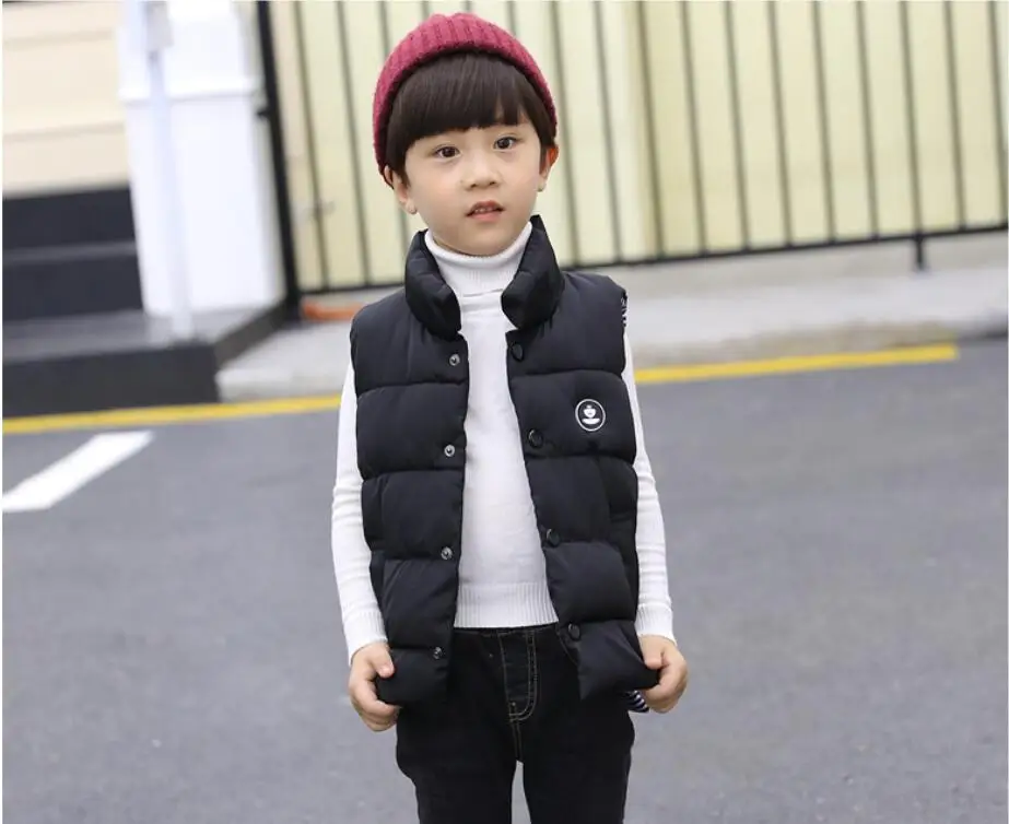 Mingzekids/жилет для маленьких мальчиков теплые зимние жилеты куртка с буквенным принтом для девочек; осенне-осенние детские плотные пальто с надписью детский жилет