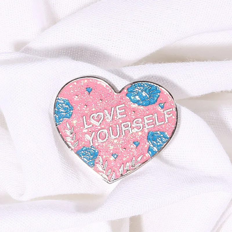 Брошь в виде сердца с надписью Love Yourself|Броши| |