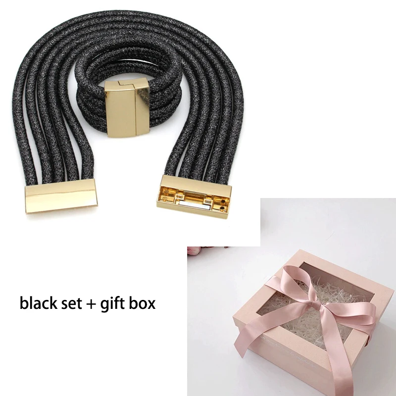 Set black and box