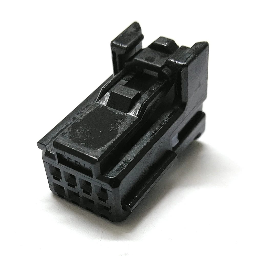 1379659 1 [Автомобильный 8 Вт Штекерный корпус ASSY BLAC]|plug in remote control|automobile glueautomobile headrests |