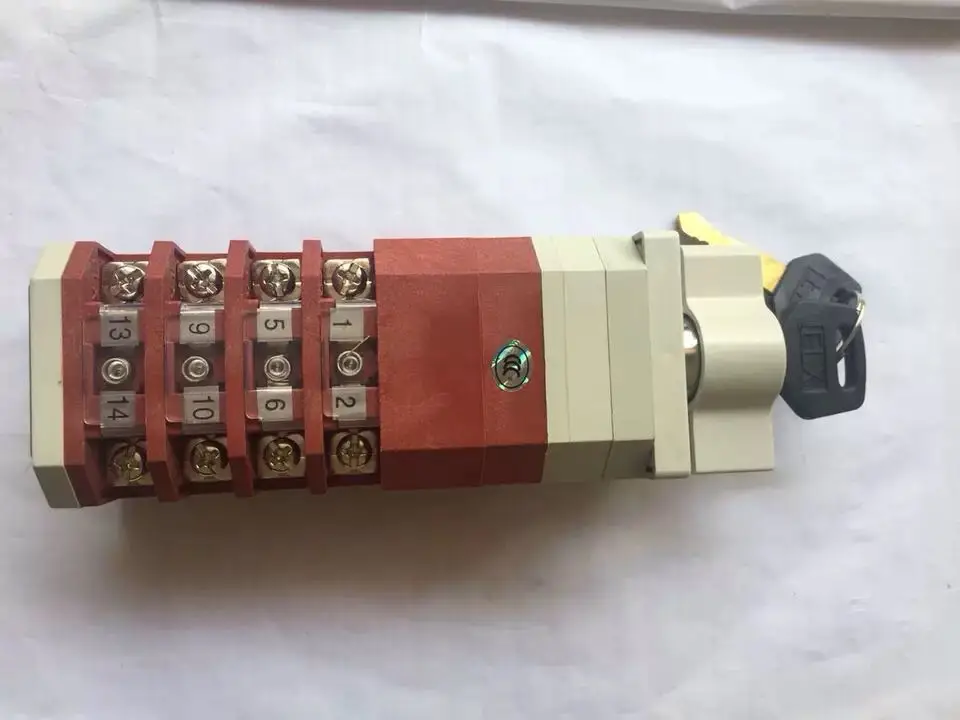 ELX key changeover switch LW21-16D / 4.5858.4S 4 new (1 item) | Компьютеры и офис