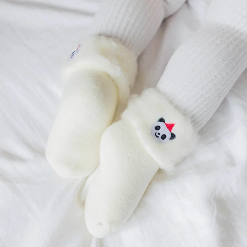 1 Pair Носки из кораллового флиса для малышей; носки-тапочки с объемной вышивкой для новорожденных; зимние теплые толстые носки для маленьких мальчиков и девочек - Цвет: 1 Pair