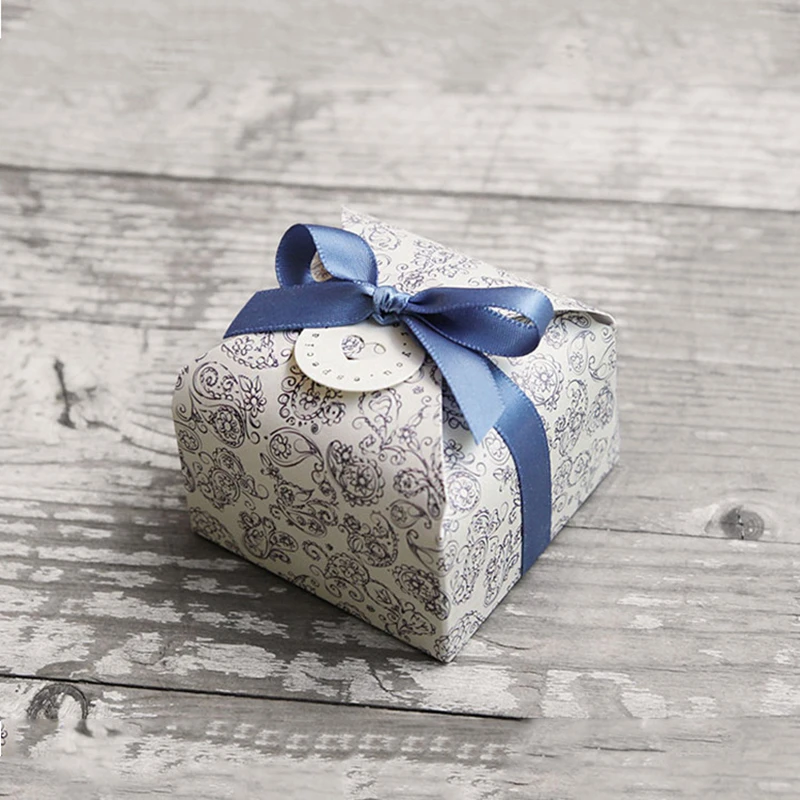 9035608762_691876713