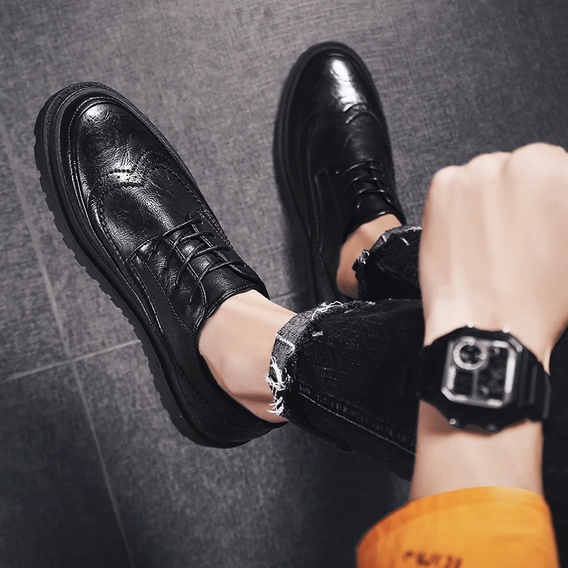 Men Casual Shoes outdoor Men Genuine Leather Loafers Shoes Fashion Handmade Soft Breathable Moccasins brogue Flats Slip On Shoes