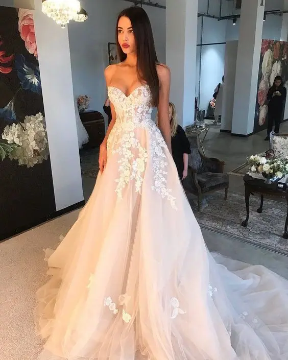 『Cheap!!!』- Strapless Tulle Wedding Dresses Lace Appliques Lace-up
Boho Brides Gowns A-Line Sweetheart Wedding Gown 2021