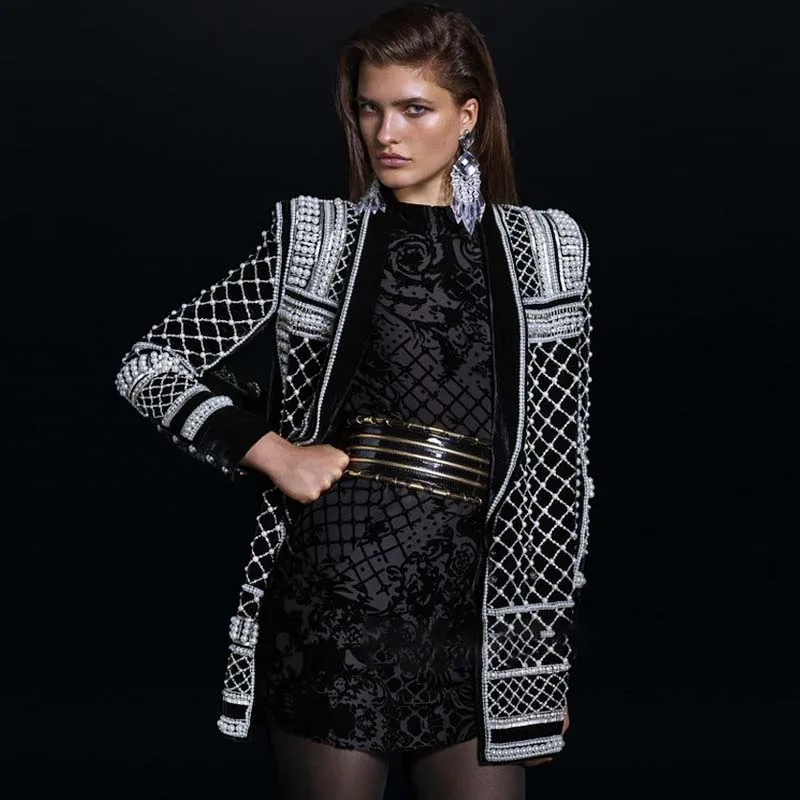 

Free shipped 2019 autumn new style Black and white embossed beaded knit coat Single Breasted V-Neck Wide-waisted Hot style
