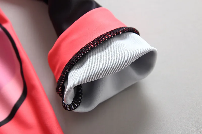 10__11859162911_1319620468