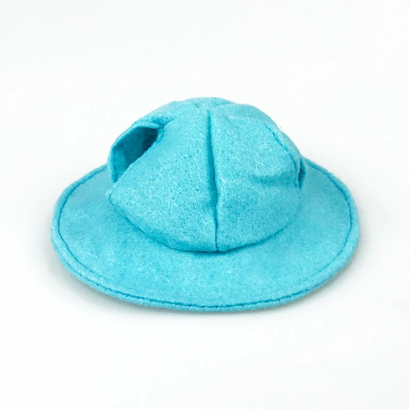 blue hat