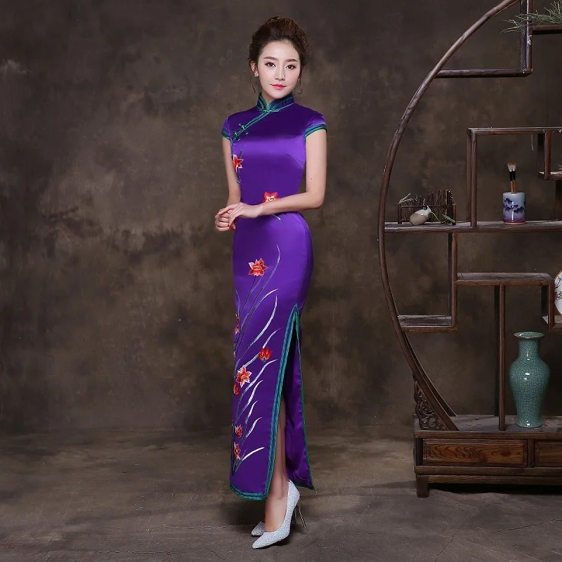 Вышивка Cheongsam длинное Ципао женское китайское традиционное платье Восточный стиль платья ретро халат Китайский магазин одежды