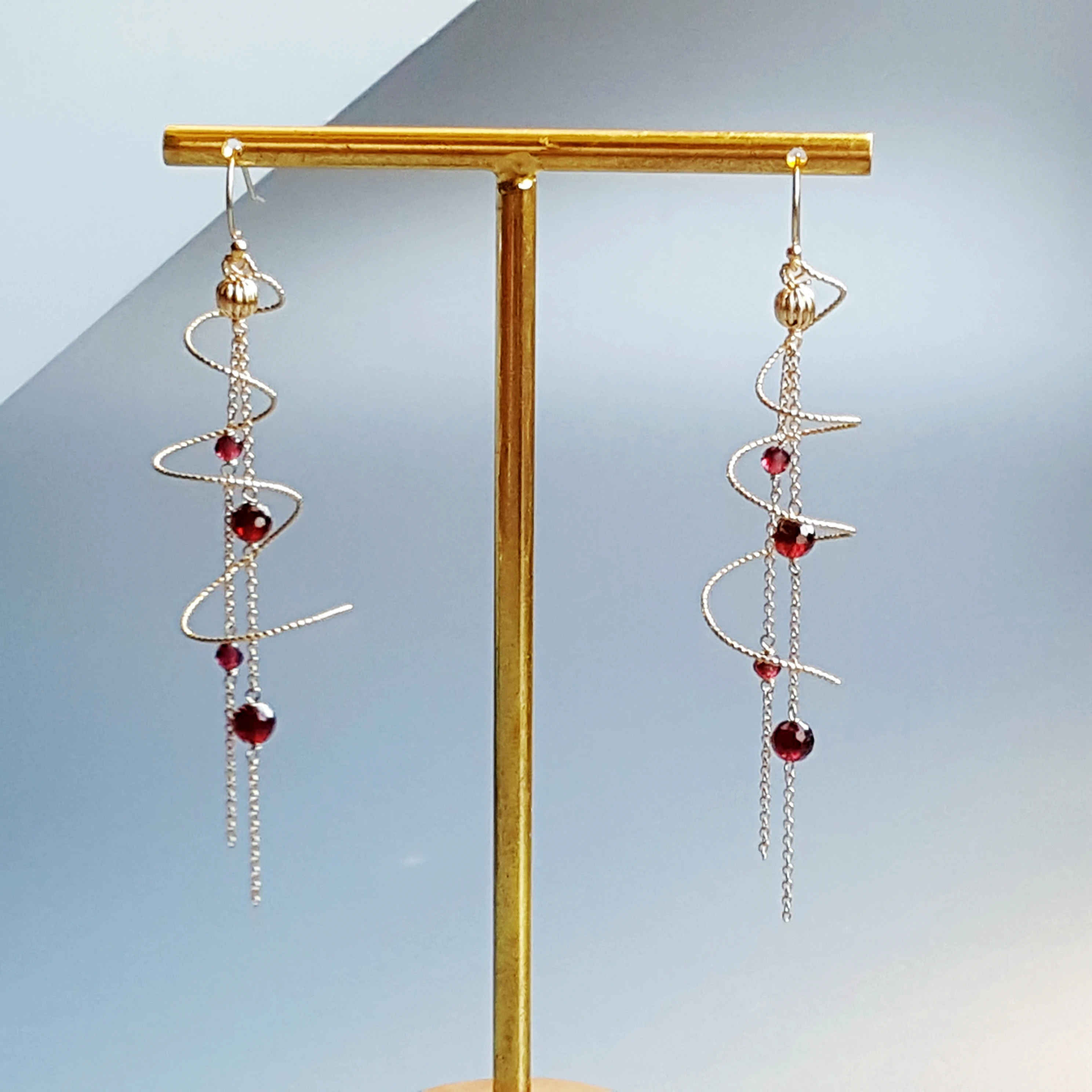 

Lii Ji Genuine Garnet Spiral Earrings 925 Sterling Silver Handmade Drop Link Earrings Delicate Jewelry For Women Gift