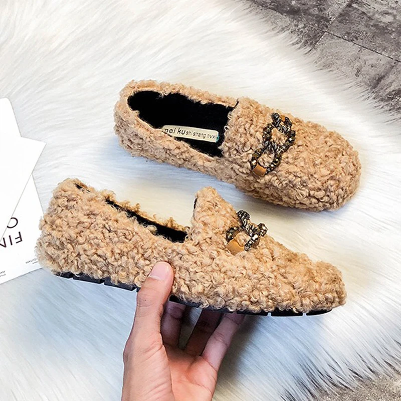 Beige Складывающаяся домашняя обувь на меху; женские лоферы на плоской подошве; женские меховые балетки на плоской подошве без застежки; зимние домашние Мокасины с круглым носком; большие размеры 35-43 - Цвет: Beige