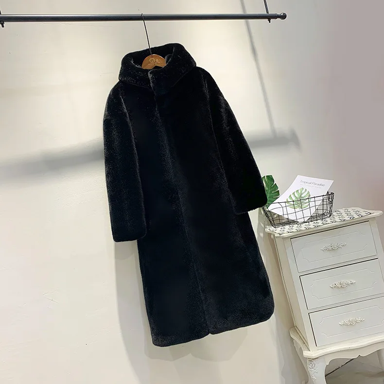 Black Зимнее Новое роскошное длинное пальто из искусственного меха норки, женская меховая теплая меховая толстовка с капюшоном, свободная розовая черная Меховая куртка, пальто для женщин - Цвет: Black