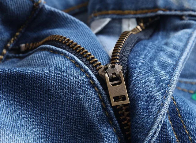 Distressed Badge Colourful Jeans 27