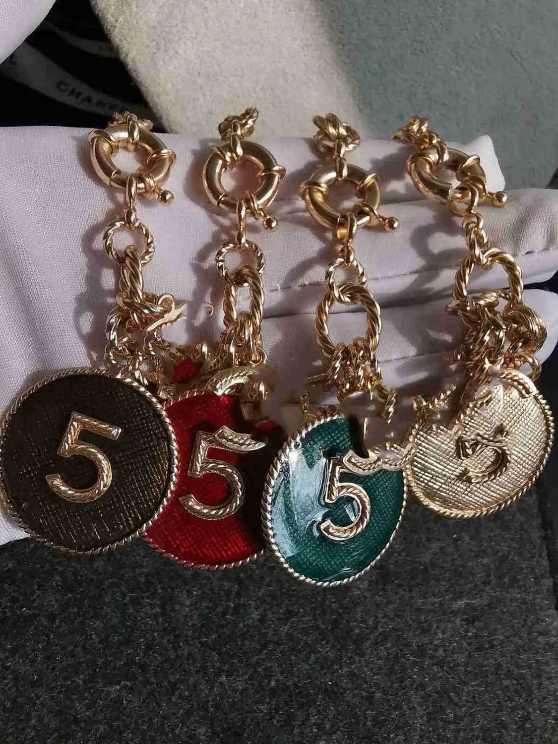 Круглый браслет 5 c bdjy