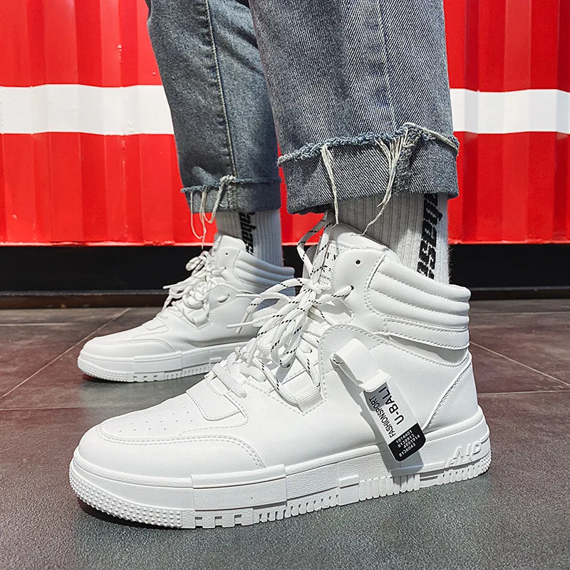 

Spot 2021 autumn new high top small white shoes comfortable men's board shoes Korean fashion casual sports shoes
