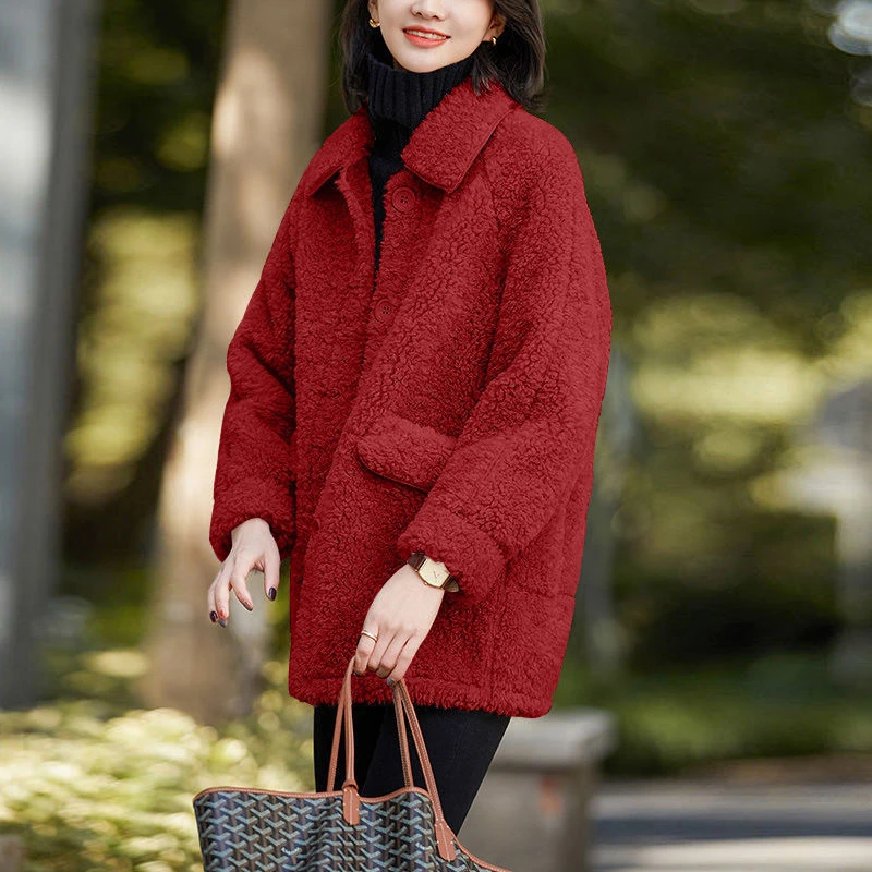 Chaqueta de imitación de lana de cordero para mujer, abrigo grueso de terciopelo de longitud media, prendas de vestir cálidas de alta calidad, Tops R1467, Invierno|Piel sintética| - AliExpress