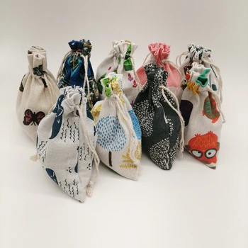 

200pcs Cloth Jute Bag Sack Cotton Bag Drawstring Burlap Bag Jewelry Bags Pouch Little Bags for Jewelry Display Storage Gift Bag