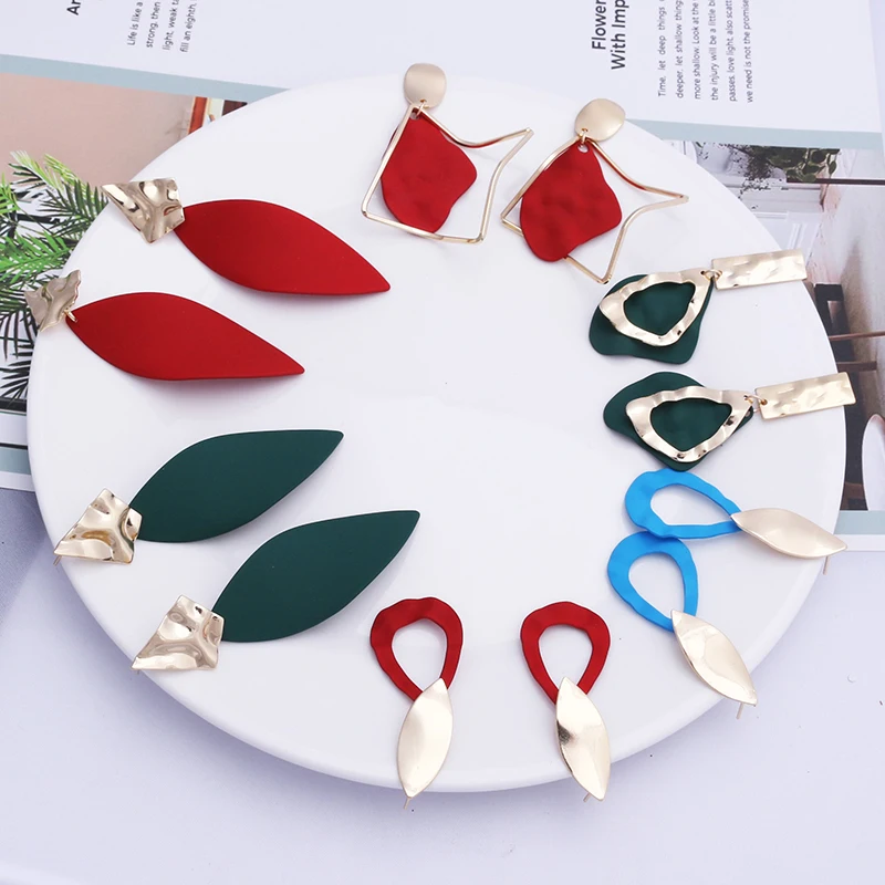 

Exaggerated Big Earrings Women Geometric Leaf Golden Elegant Earrings Women Jewelry Party Gift Red Green Evening Earrings Hot