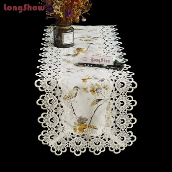 

Elegant Pastoral Floral Style Yellow Sparrow Smooth Jacquard Table Runner With White Embroidered Lace Border