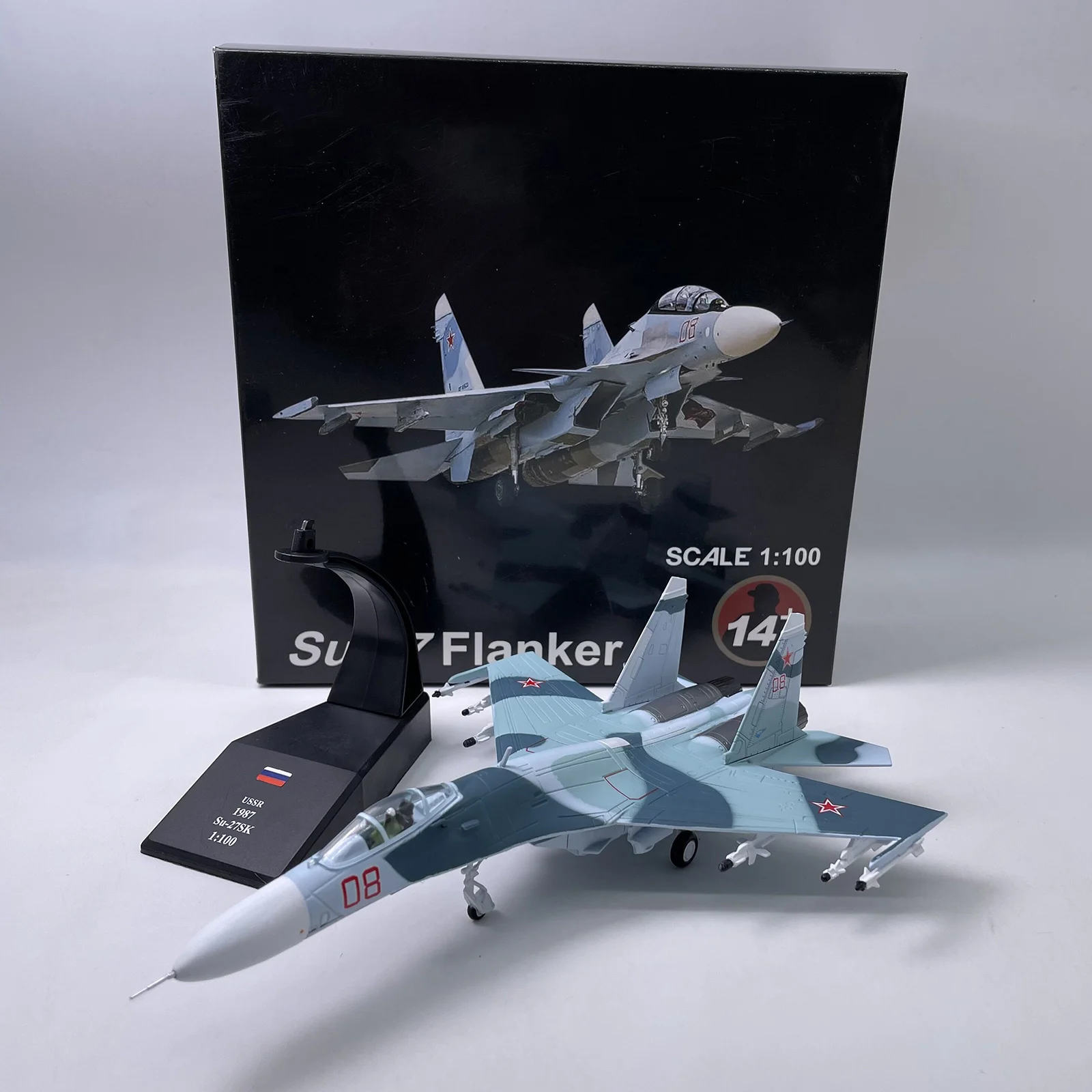 Russian Sukhoi Su-27 Plane Model Airplane Model Aircraft Model 1/100 Scale Diecast Alloy Airplanes Planes Collection